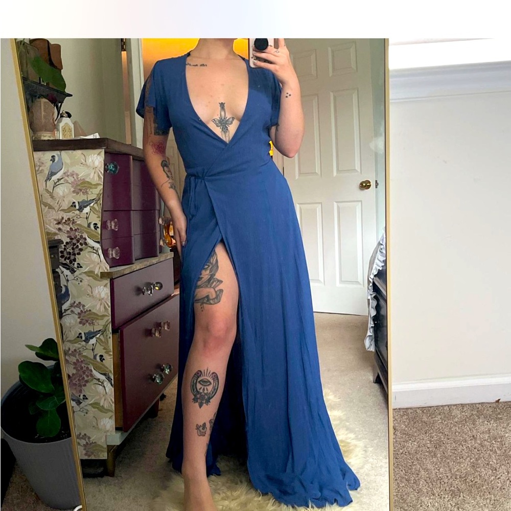 🦋 LULU’s size XS tie up dress 🦋